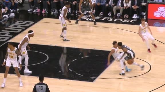 Murray's crossover sends Young to the ground