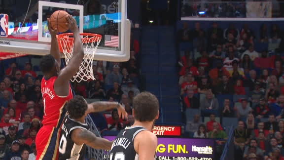 Zion sends crowd into a frenzy with 17 straight points