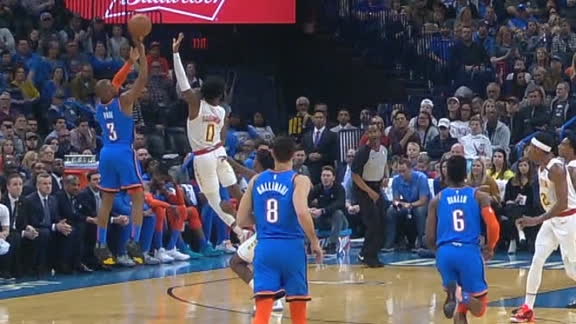 Chris Paul makes 28-foot running pullup jump shot