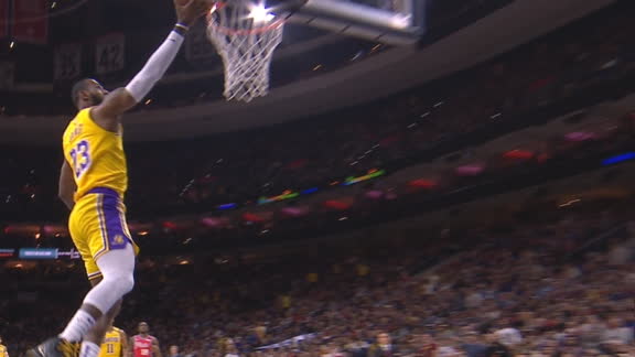 LeBron scores early off steal of Simmons