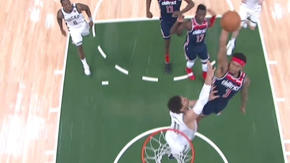 Beal jams all over Lopez