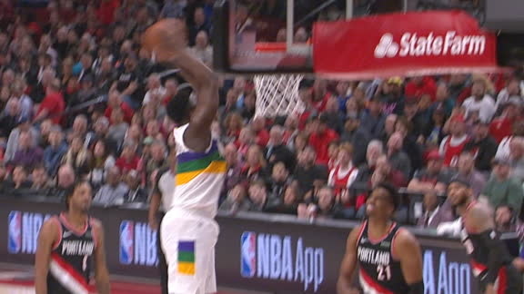 Ingram drops dime to Zion for the dunk