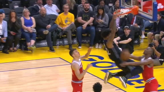 Chriss shows off the bounce on alley-oop
