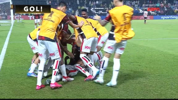 IMPRESSIONOU! Em ano de estreia, atacante do Tricolor encerra semestre bem avaliado e com desafios