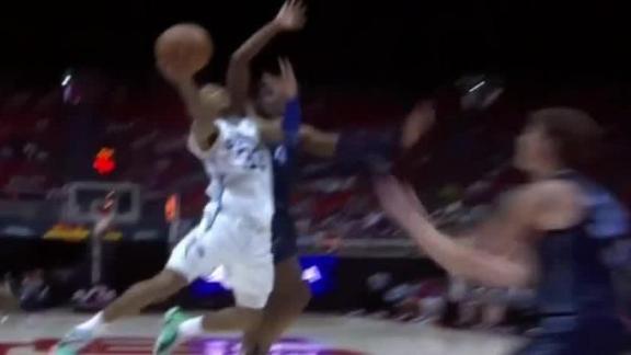 Judah Mintz drives to the rack and drops in a tough and-1 late to extend the 76ers' lead.