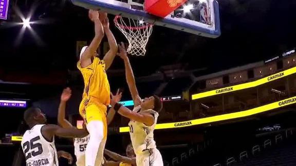 Darius Bazley throws down a go-ahead putback dunk late to help the Lakers defeat the Spurs.