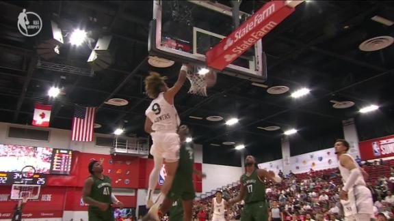 Patrick Baldwin Jr. leads all scorers with 22 points as the Clippers clobber the Bucks.