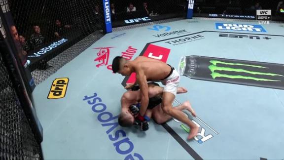 Rinya Nakamura wins by TKO in 1:02