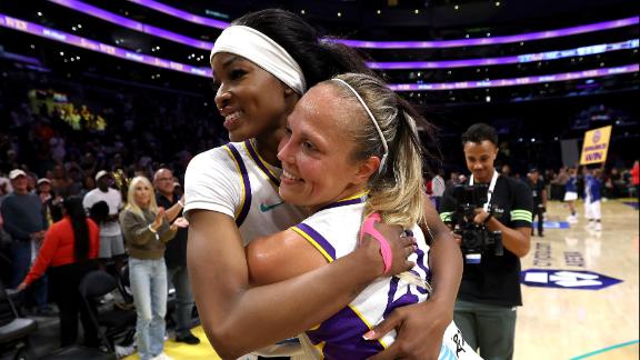 Sparks top Sun for 3rd straight win