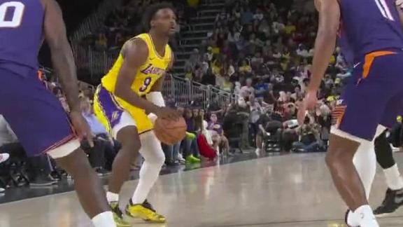 Bronny cashes in on a 3 for the Lakers