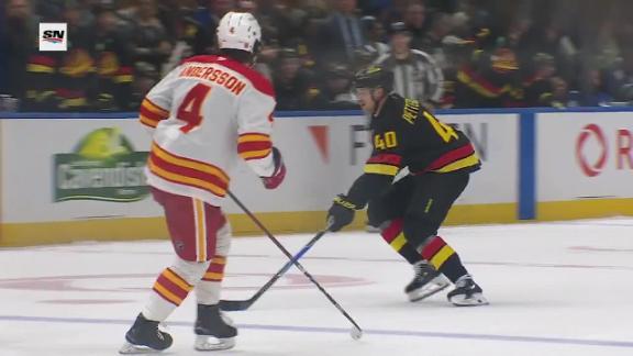 NHL: Vancouver Canucks vs Calgary Flames