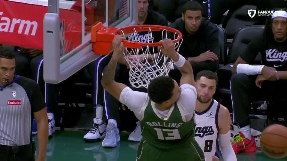 Ryan Rollins skies for big slam dunk