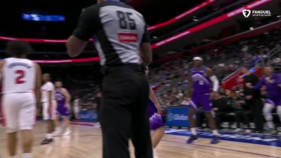 Walter Clayton Jr. with the and-1 bucket