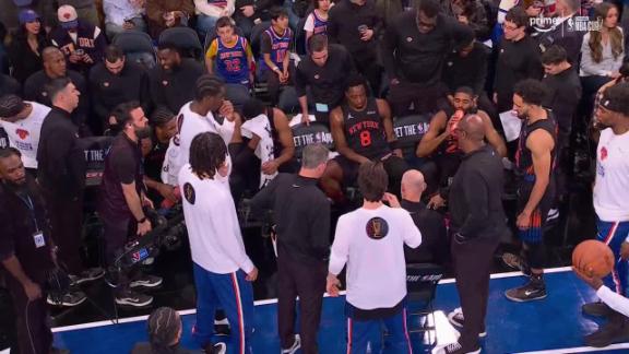 Knicks forward OG Anunoby exits Friday's game vs. the Heat early with a left hamstring strain.