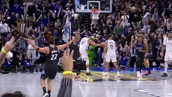Franz Wagner ices it for Magic with back-to-back 3s