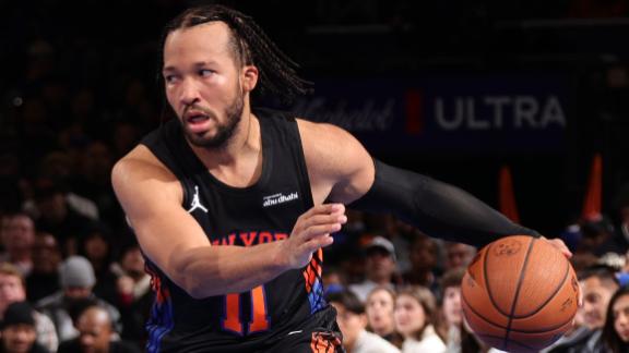Jalen Brunson has a game-high 37 points in the Knicks' 118-109 win over the Bucks.