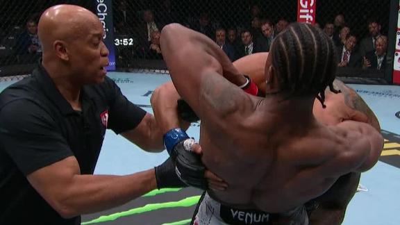 Mansur Abdul-Malik wins via standing guillotine