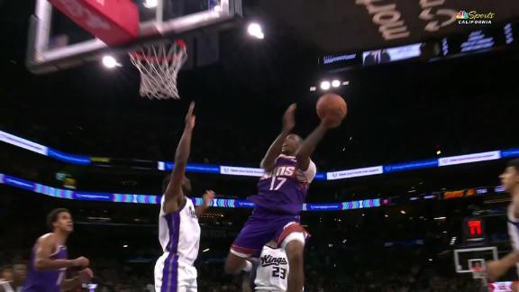 Booker scores 20 in 1st quarter, finishes with 33 as Suns rout Kings 129-102