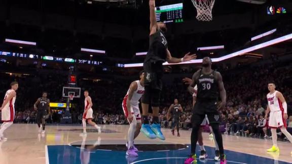 Rudy Gobert rocks the rim with jam