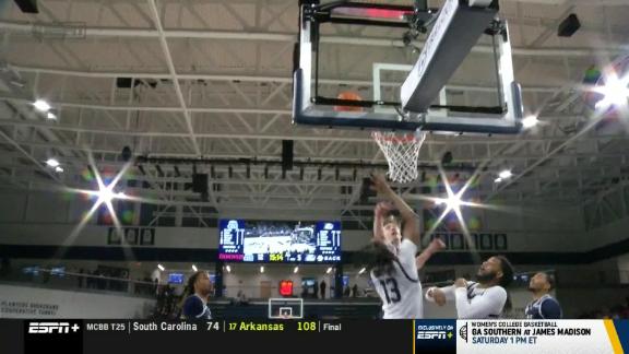 NCAA: Eagles vs Monarchs