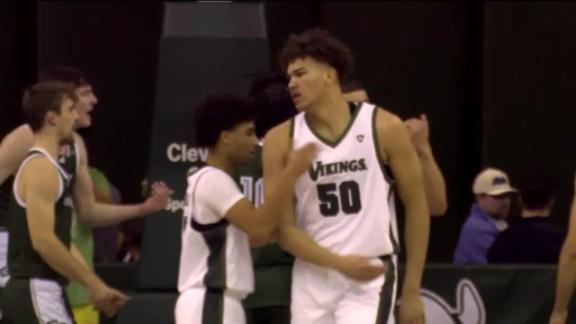 NCAA: Vikings vs Phoenix