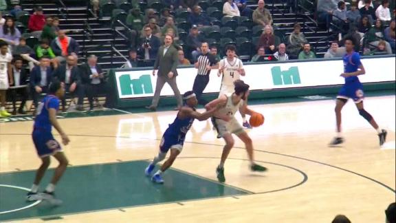 NCAA: Hatters vs Wolves