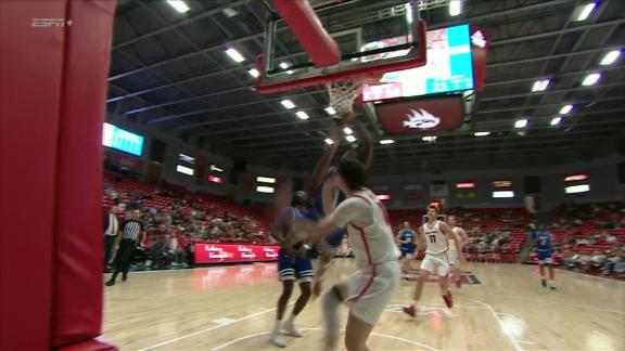 NCAA: Trailblazers vs Mavericks