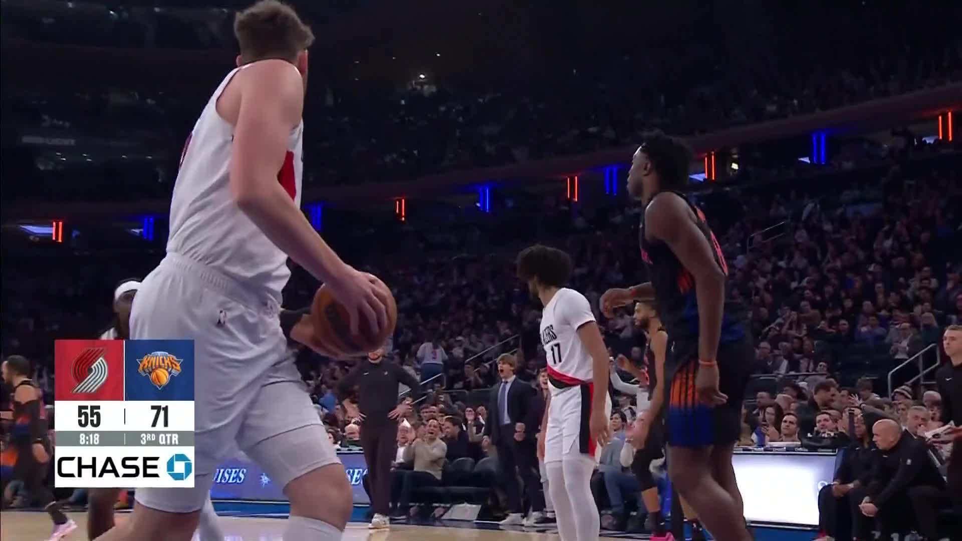 OG Anunoby throws down big flush vs. Portland Trail Blazers