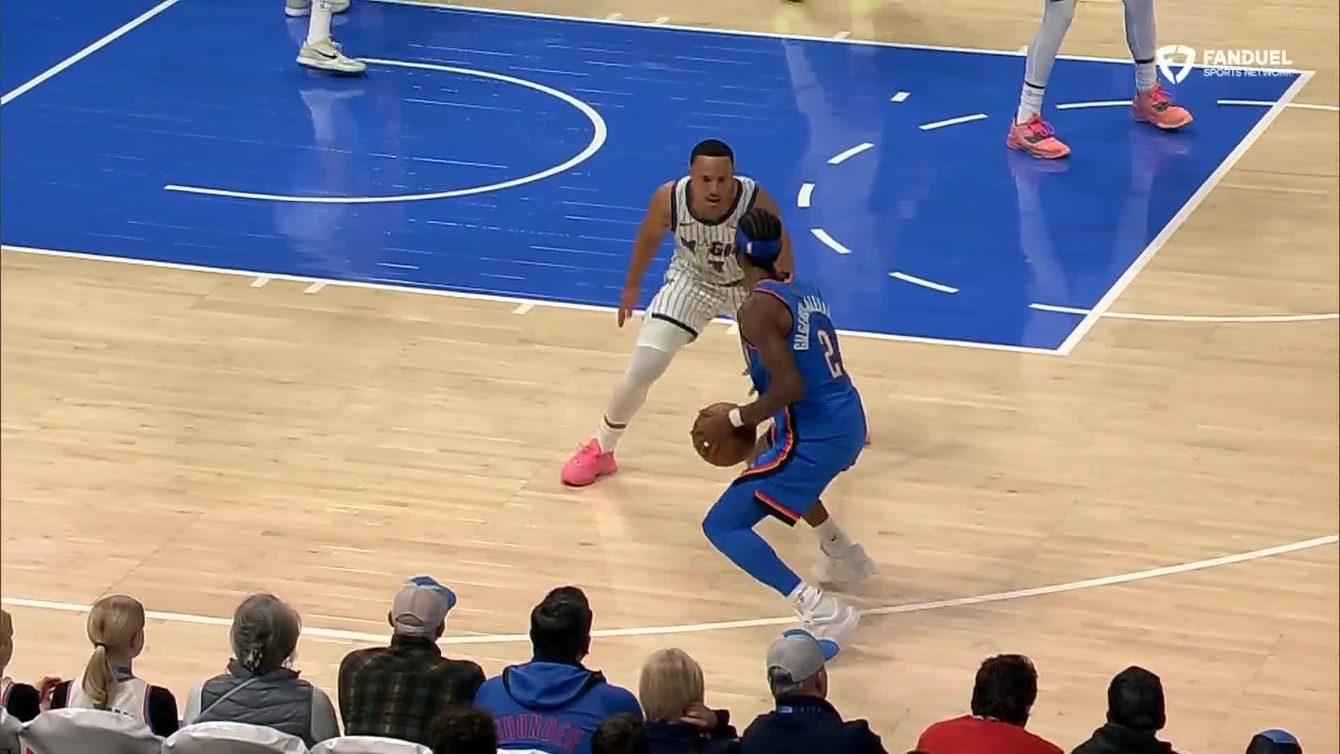 Shai Gilgeous-Alexander buries trey against Orlando Magic