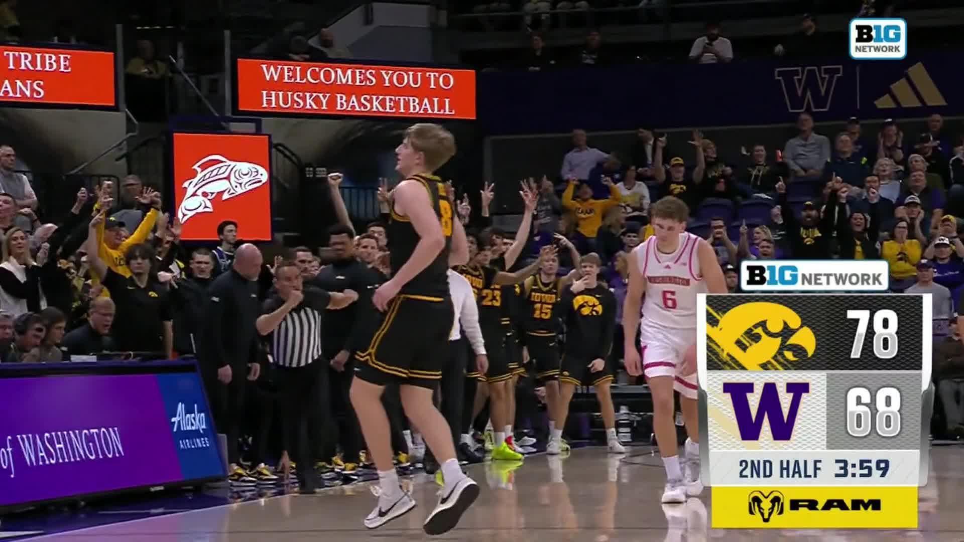 NCAA: Huskies vs Hawkeyes