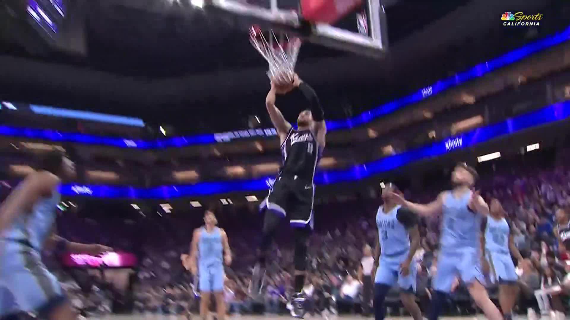 Zach LaVine rocks the rim with powerful slam dunk