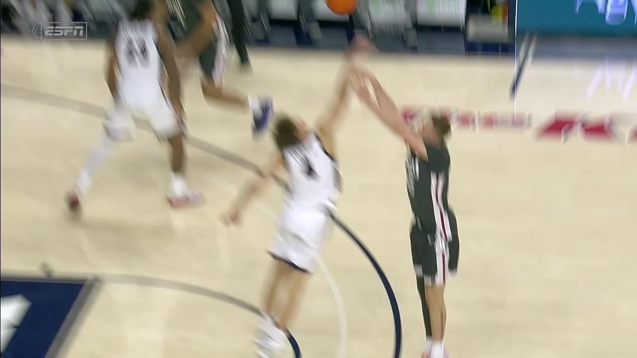 NCAA: Bulldogs vs Cougars