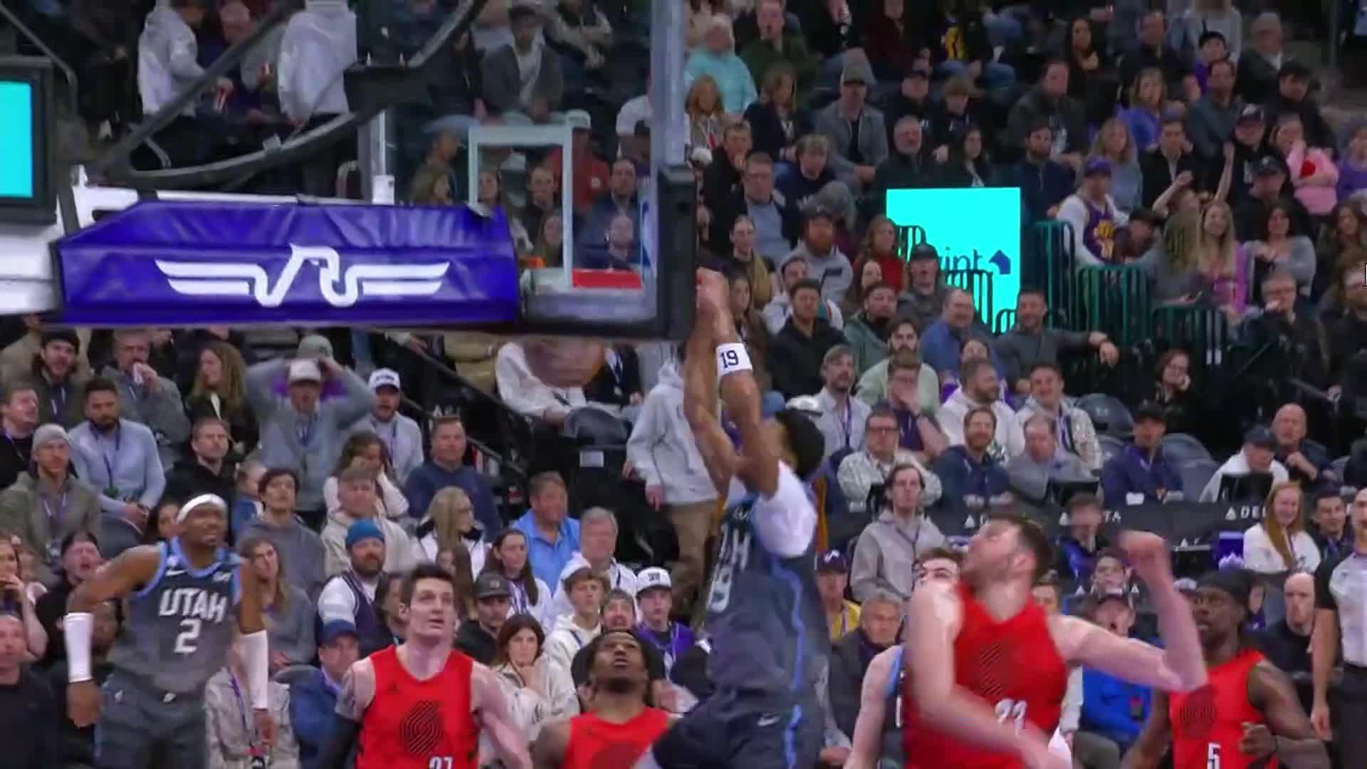 Check out the top plays from Thursday in the NBA