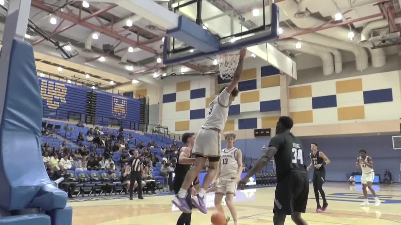 NCAA: Highlanders vs Gauchos