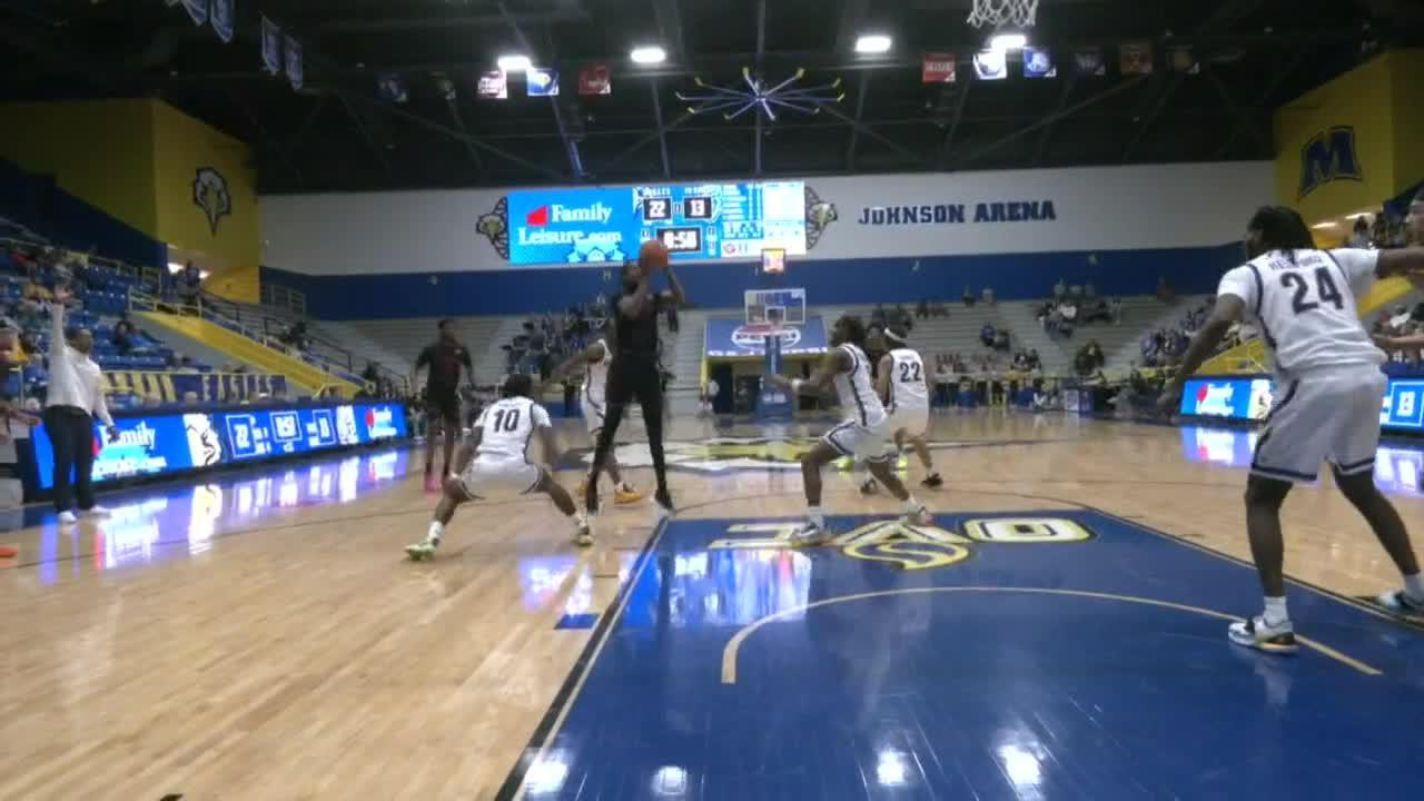 NCAA: Eagles vs Tigers