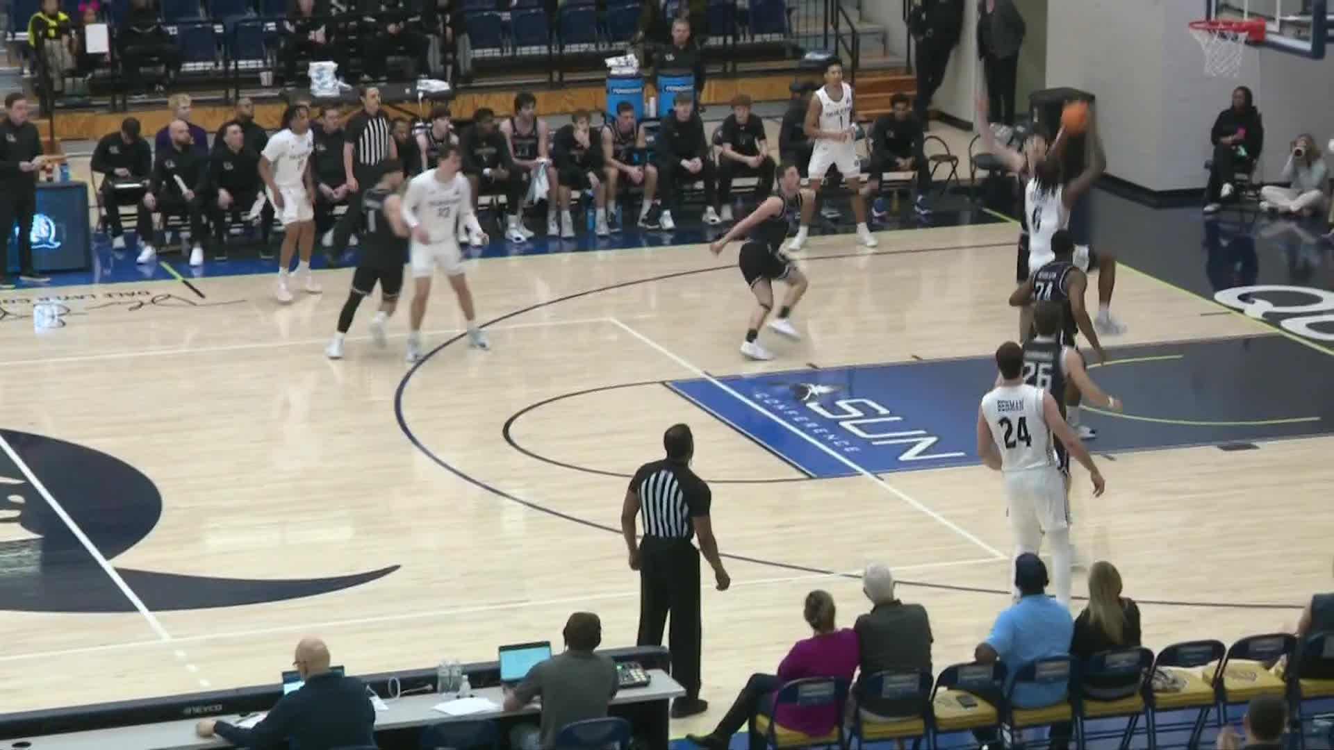 NCAA: Royals vs Bisons