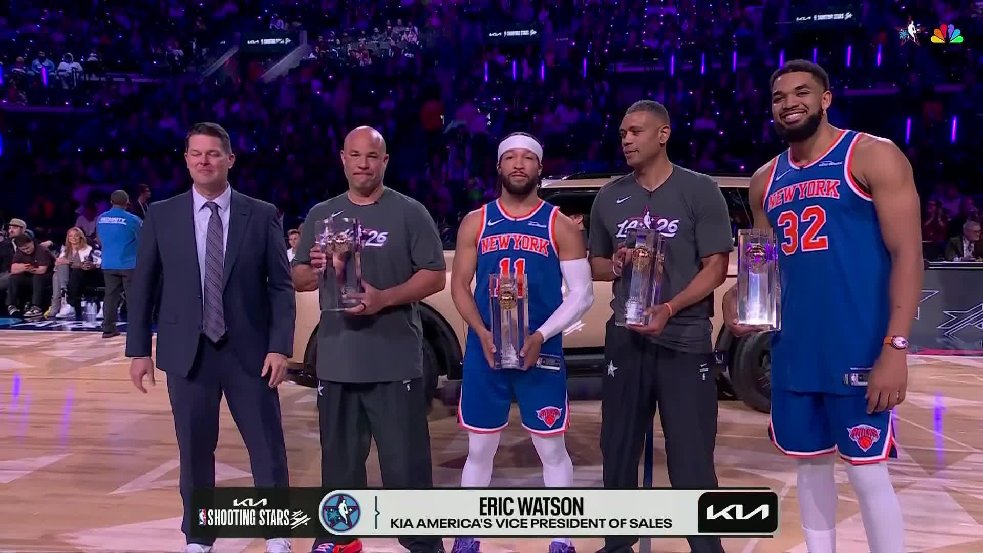 Team Knicks wins Shooting Stars contest