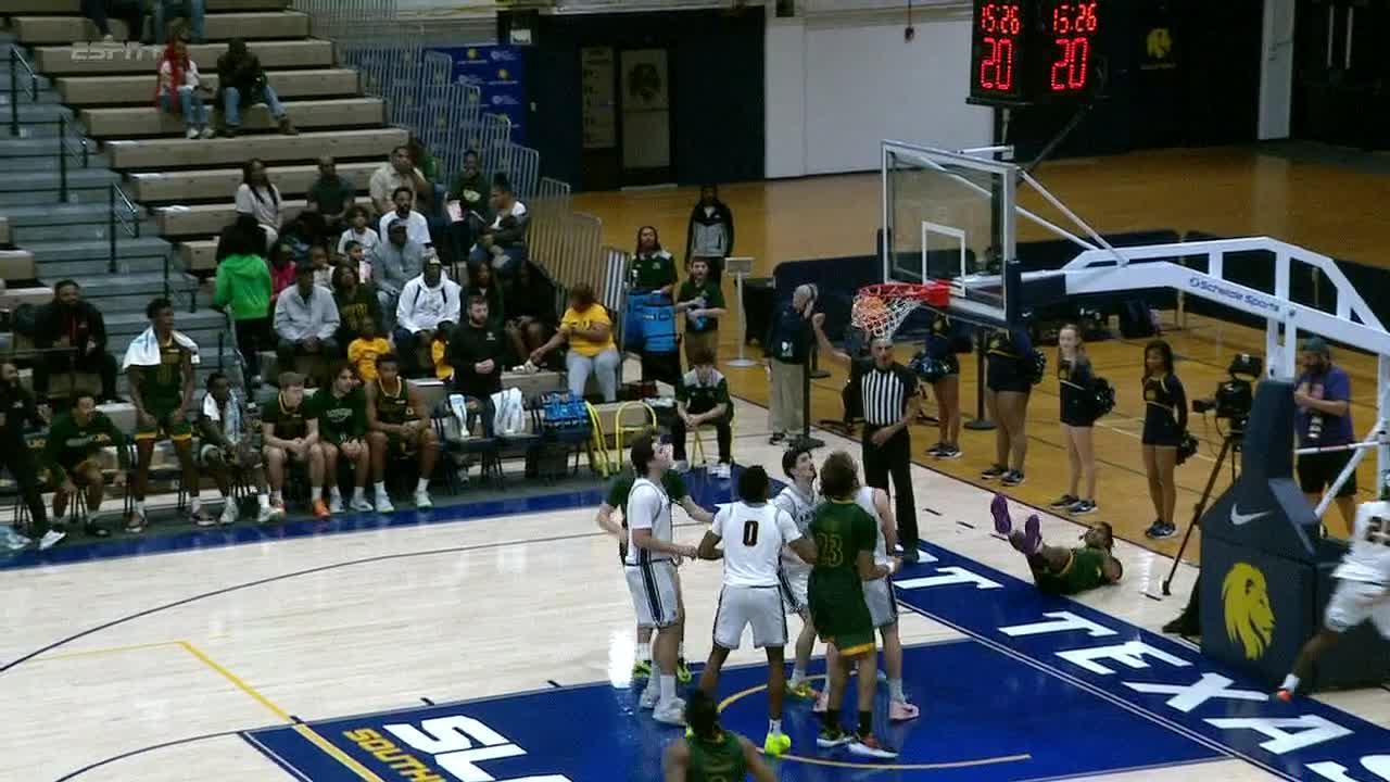 NCAA: Lions vs Lions