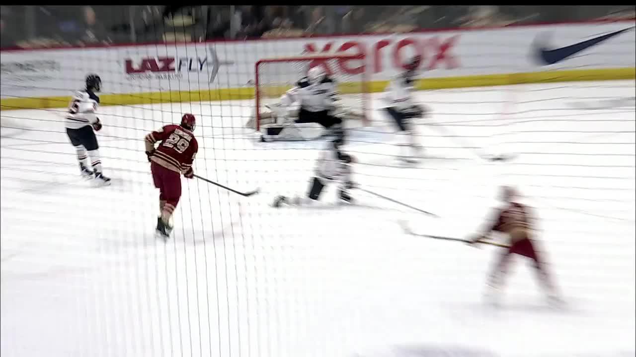 NCAA: Huskies vs Eagles