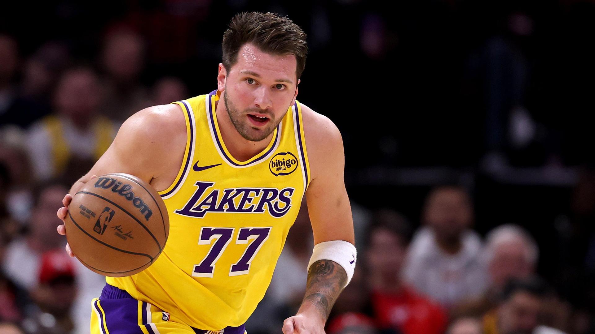 Doncic Leads Lakers Past Rockets in Tight Western Conference Battle