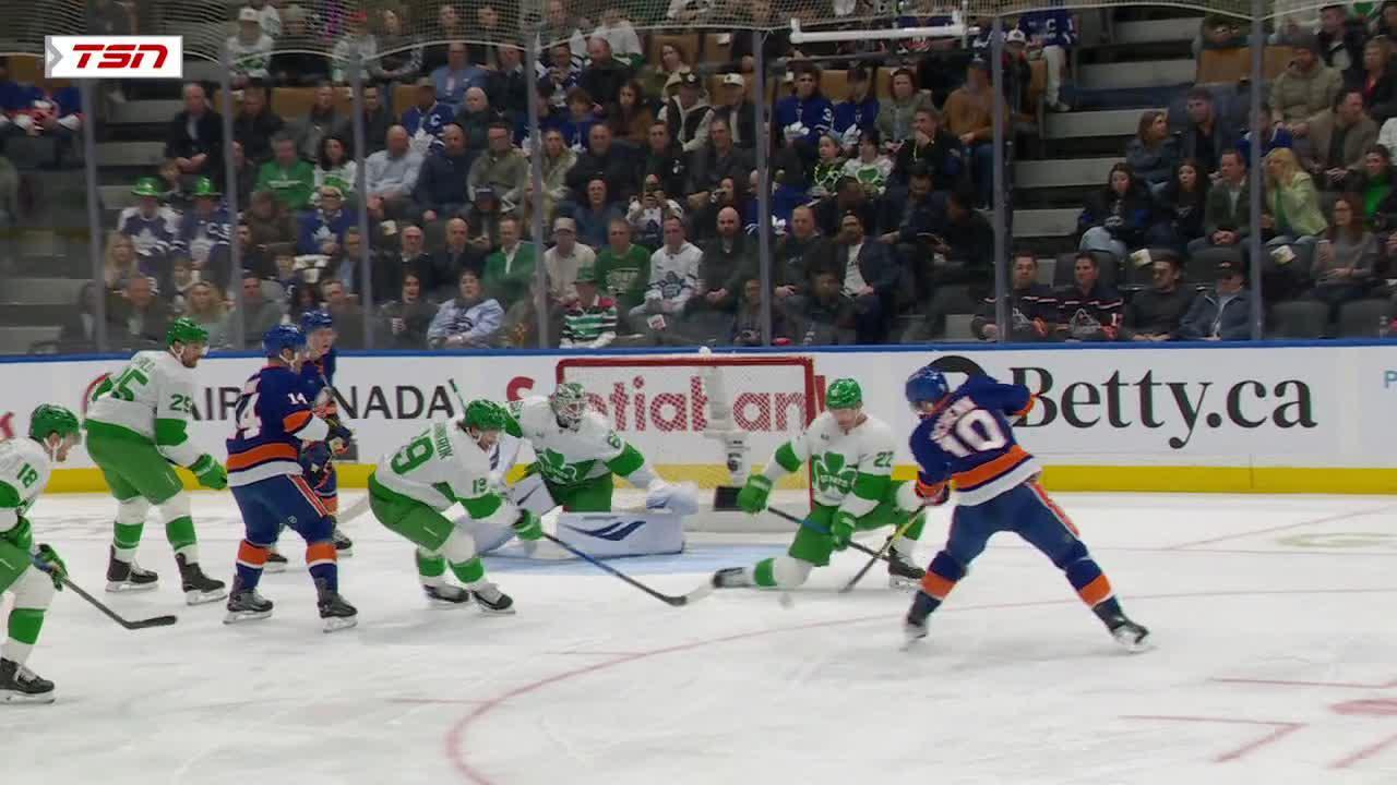 Calum Ritchie Islanders Calum Ritchie has early power-play goal and assist as Islanders top ...
