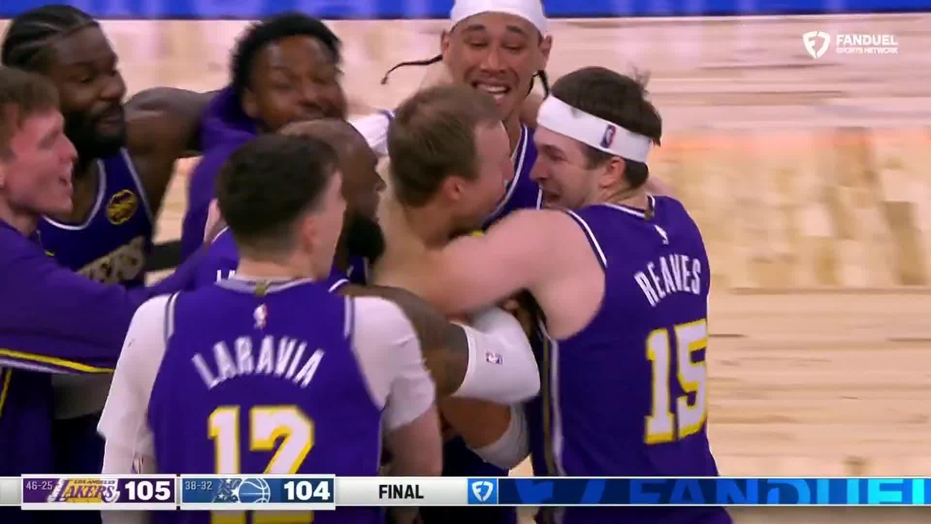 The NBA had several exhilarating plays around the league throughout Saturday's action.