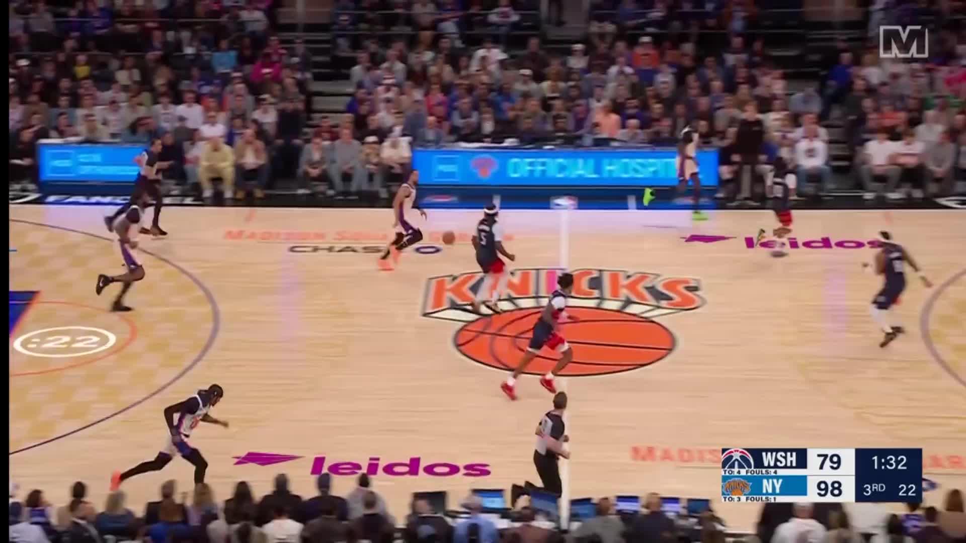 Jalen Brunson Eurosteps through contact and gets the and-1.