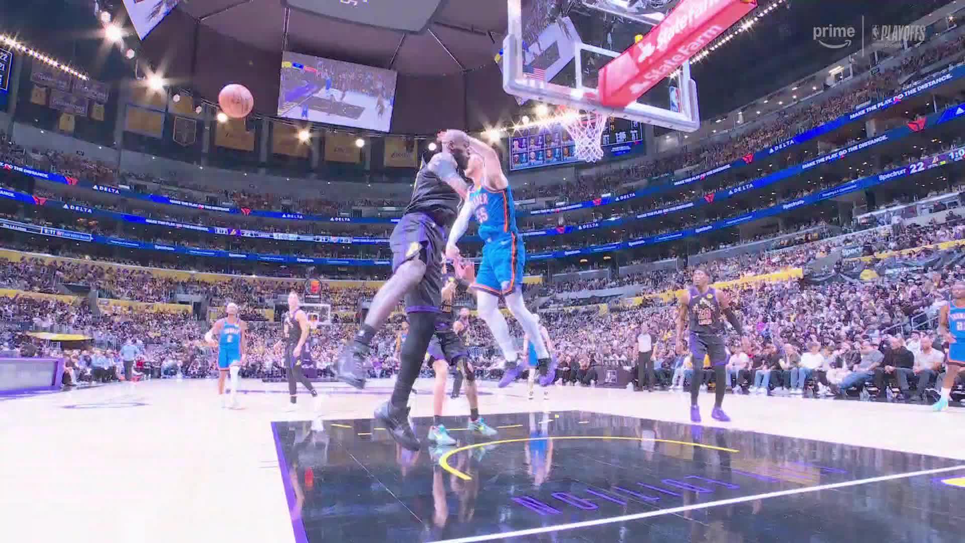 NBA: Los Angeles Lakers vs Oklahoma City Thunder