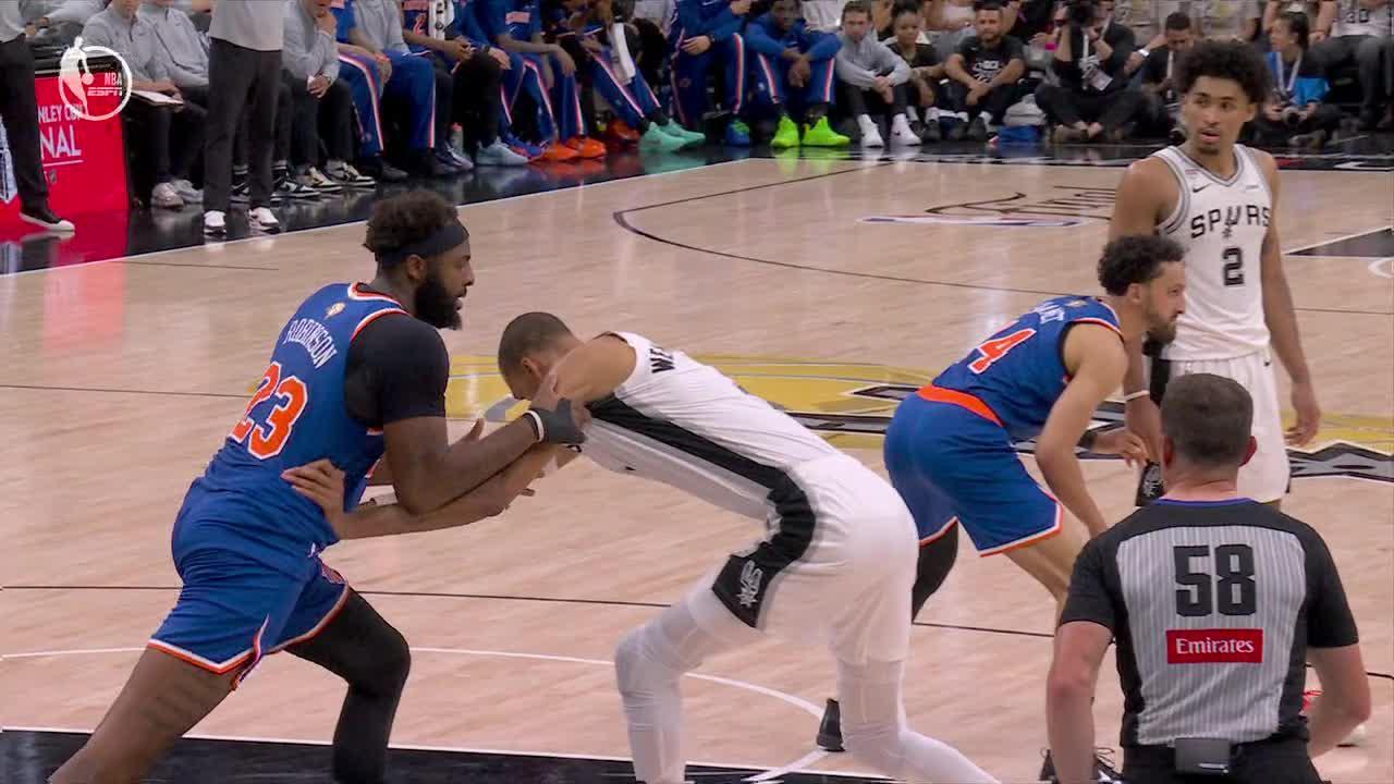 NBA: San Antonio Spurs vs New York Knicks