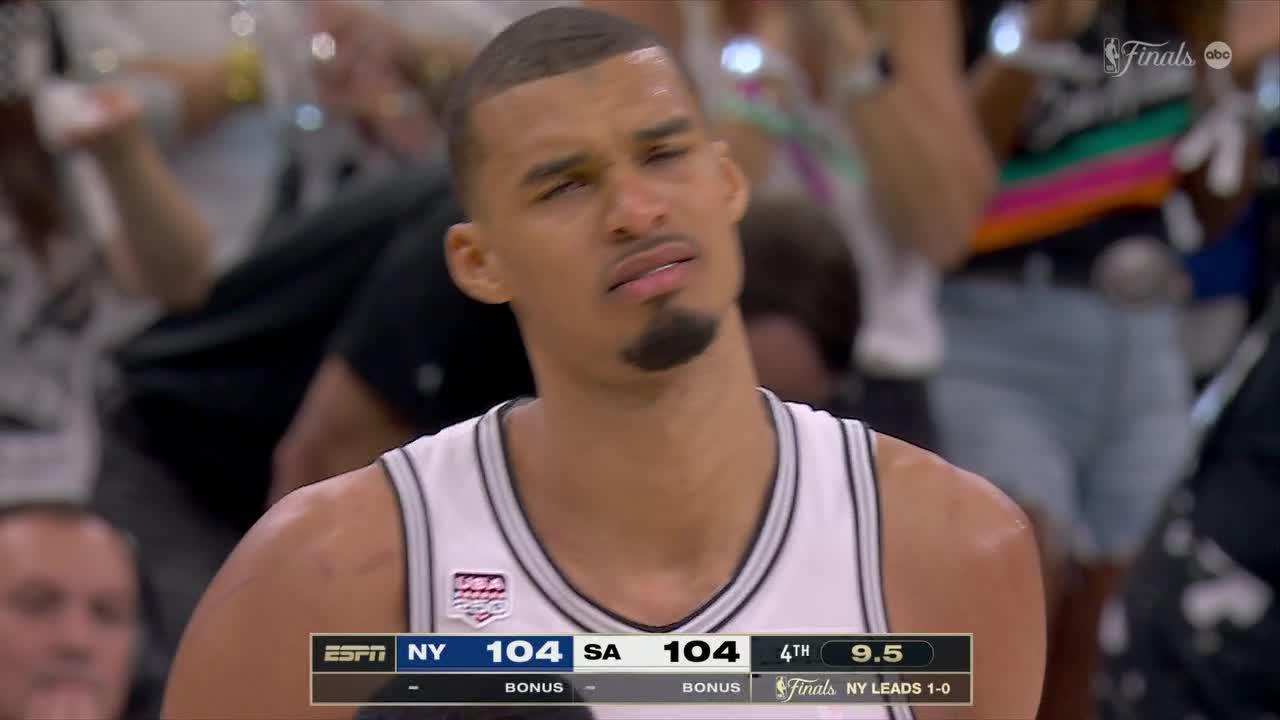 NBA: San Antonio Spurs vs New York Knicks
