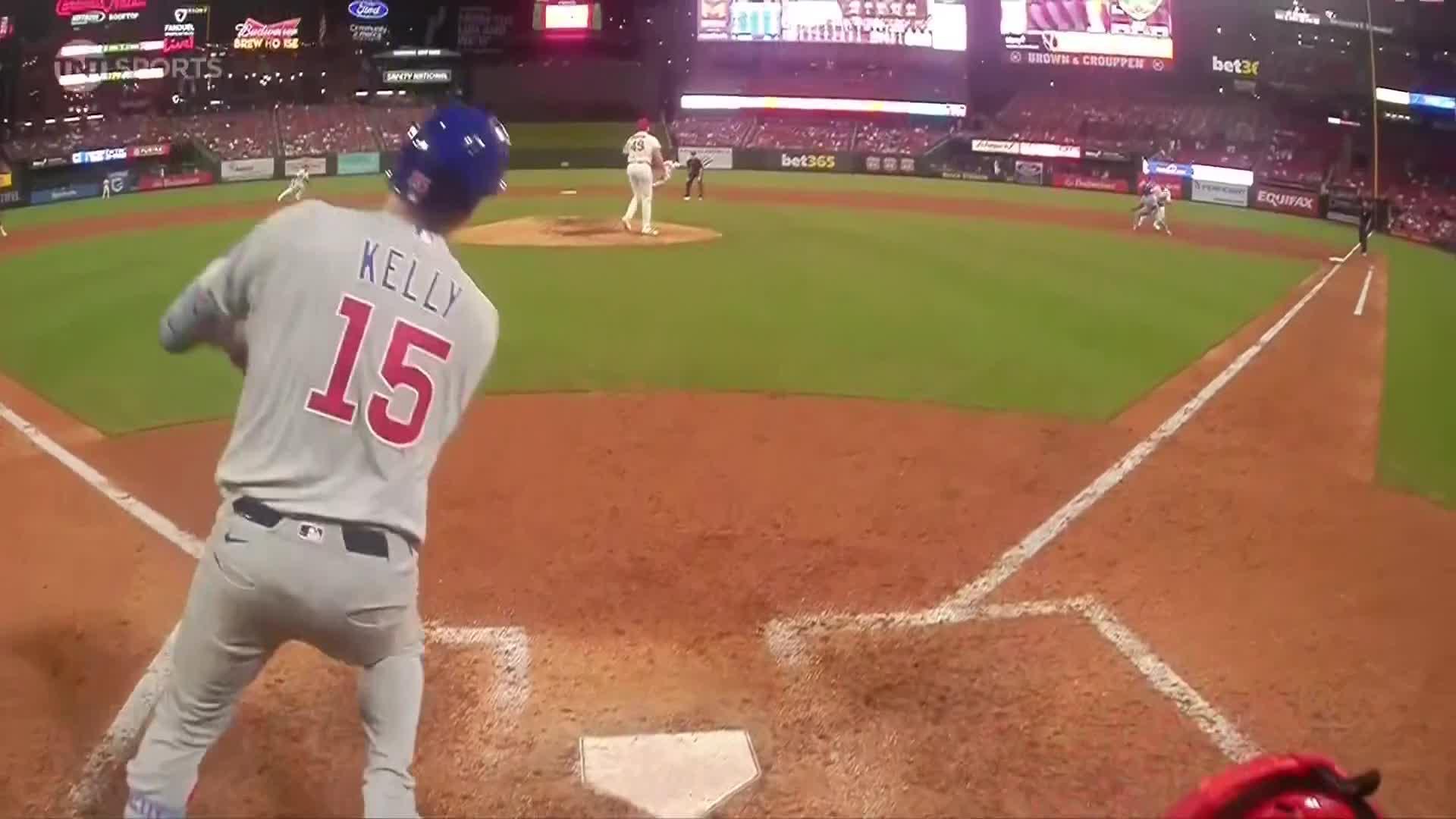 Cubs Blitz Cardinals with Early 7-Run Outburst, Win 10-2