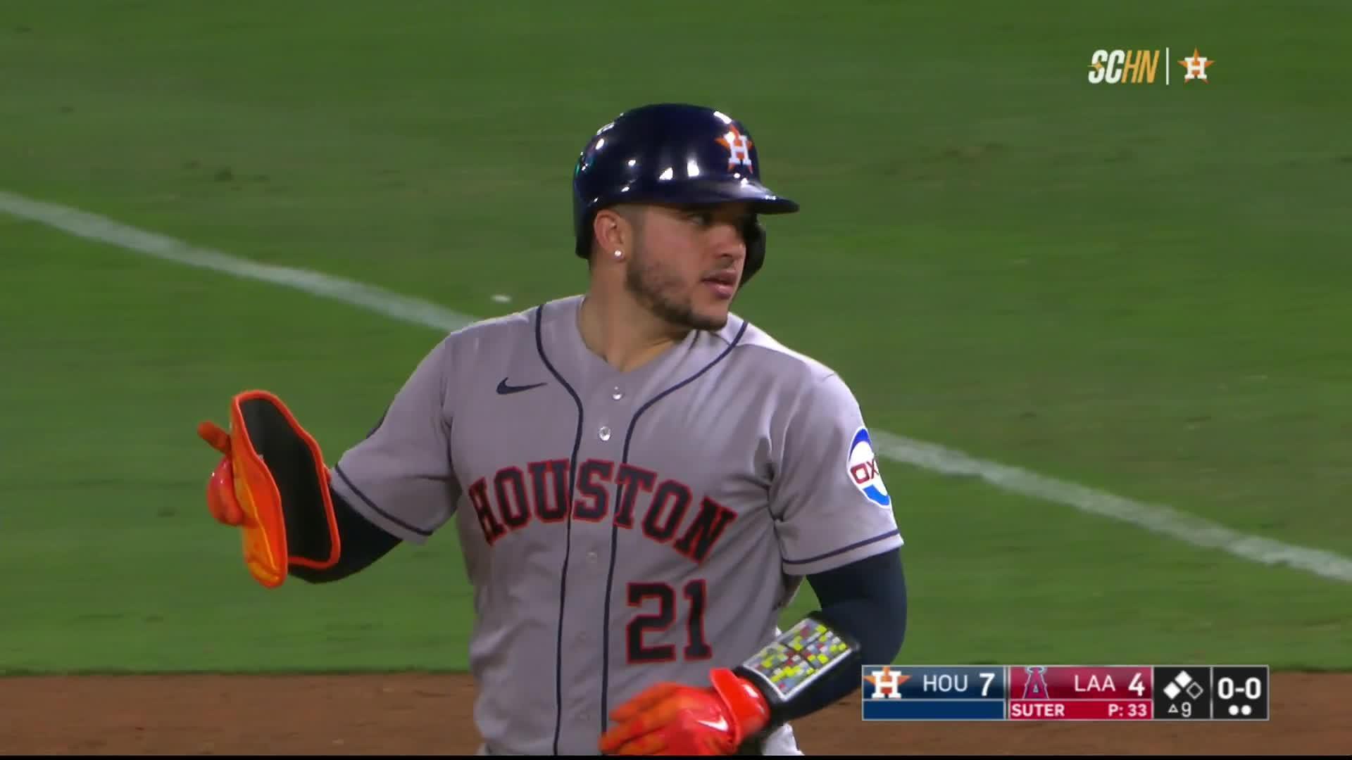 Astros Complete Sweep of Angels Behind Smith's Clutch Double