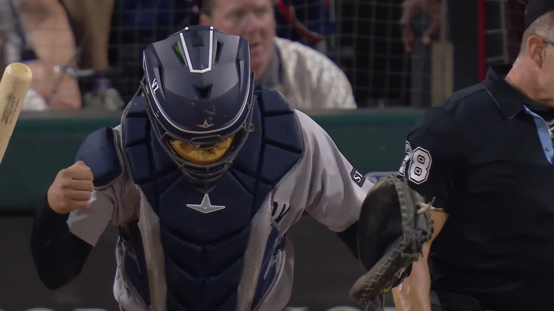 Quero's 12th-Inning Single Lifts White Sox Past Yankees 6-5
