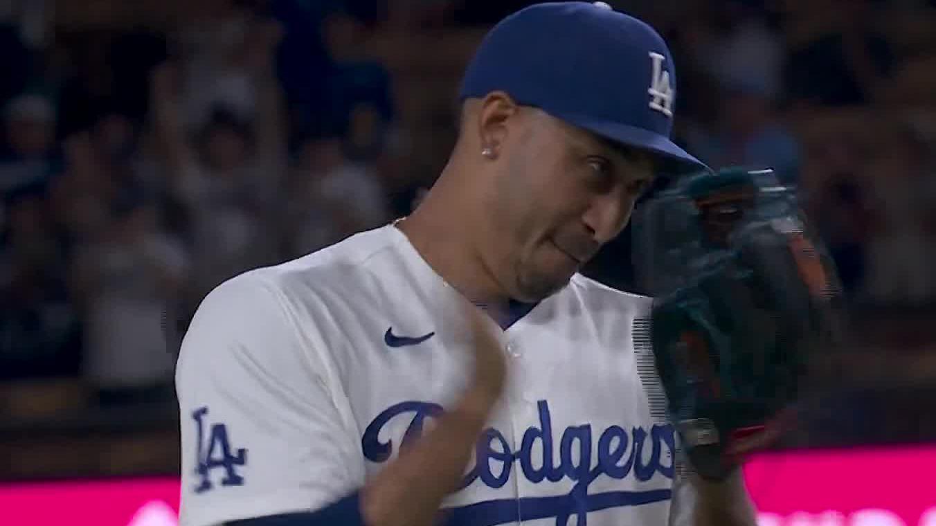 Yamamoto Strikes Out Nine as Dodgers Close Gap on Brewers